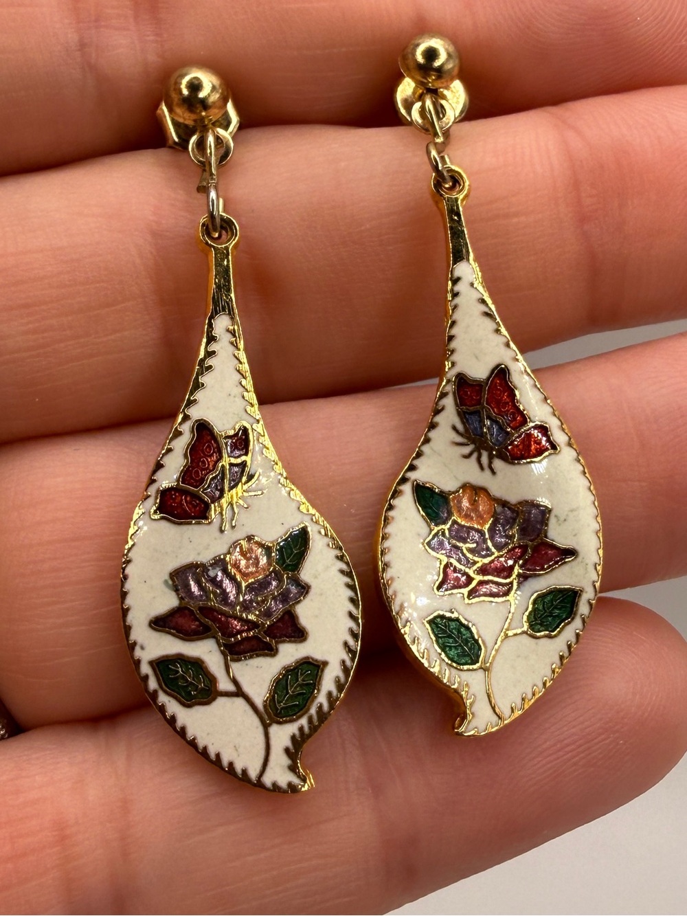 Vintage Cloisonné Art Nouveau Elegant White Floral Teardrop Enamel Earrings